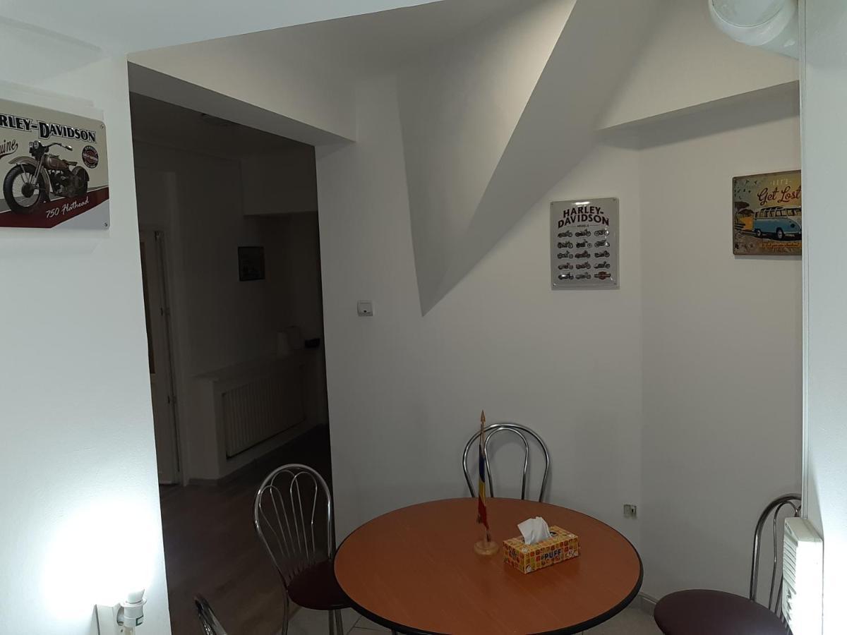 Carol 51 * Bucarest